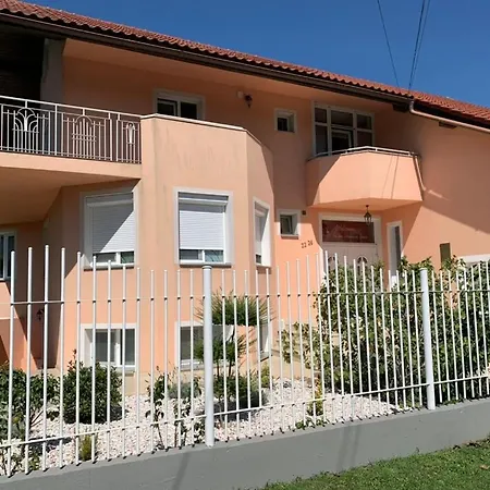 Gemuetliches & Geraeumiges Mit Balkon Apartment *