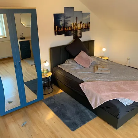 Gemütliches&geräumiges Mit Balkon Apartment *