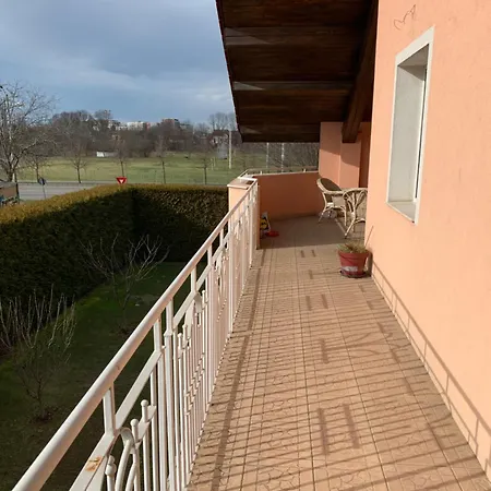 公寓 Gemuetliches & Geraeumiges Mit Balkon *