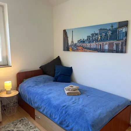 Gemuetliches & Geraeumiges Mit Balkon *